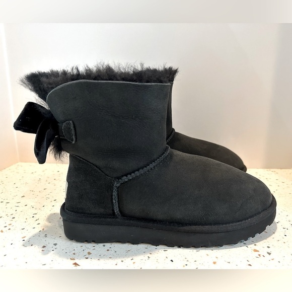 UGG Mini Bailey Velvet Bow II Boot - Picture 3 of 11
